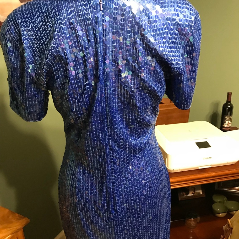 Dress - Picture 3 of 8